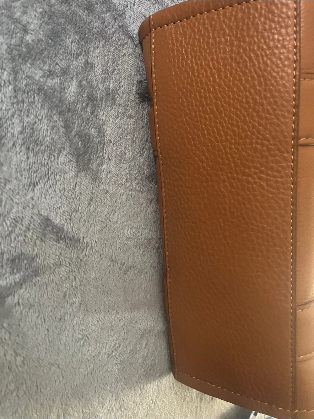 Marc Jacobs Leather The Tote SMALL size - Picture 7 of 15